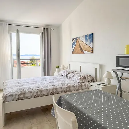 Apartment Diva Punta Skala